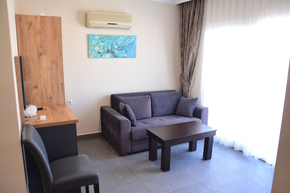 Club Efes Otel 30/49