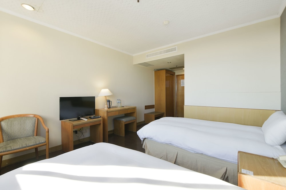 Back Home Hotel 30/50