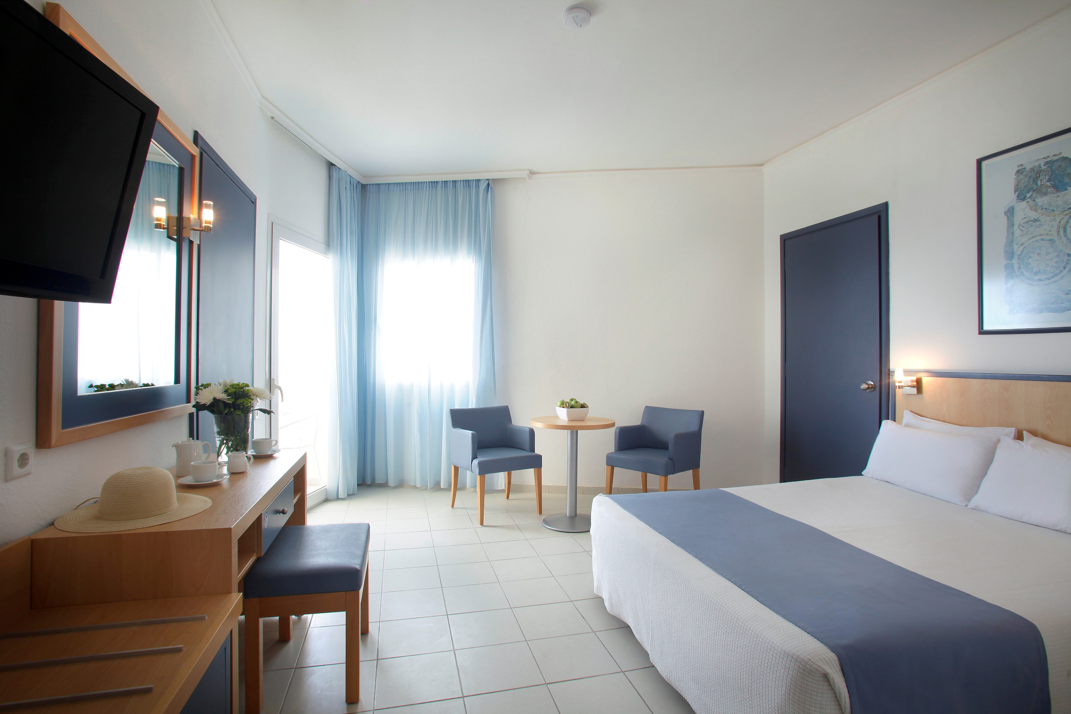 Room, Double Bed, Side Sea View، Atlantica Ocean Beach Resort 2/4