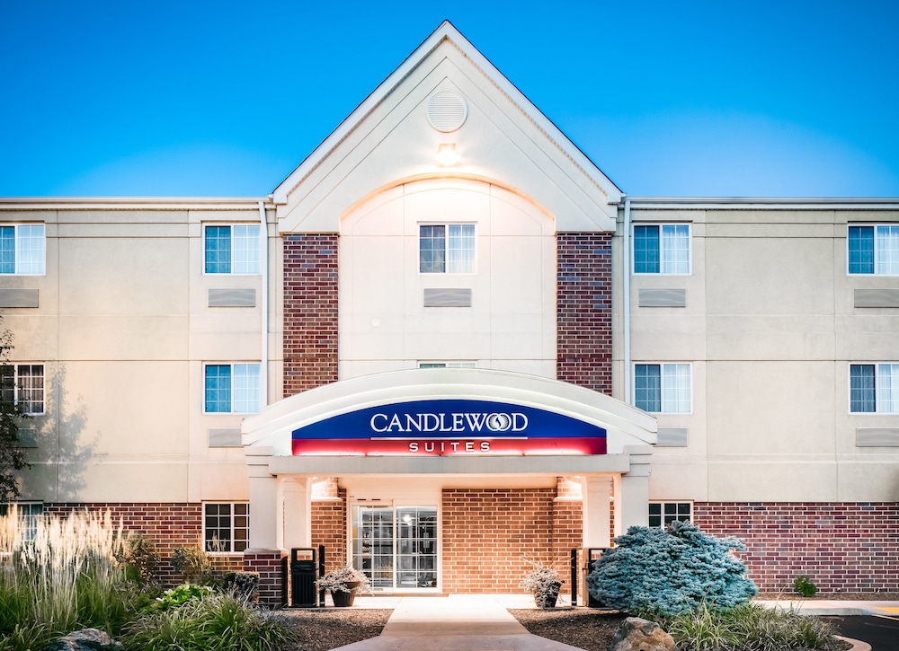 Candlewood Suites Kenosha 1/39
