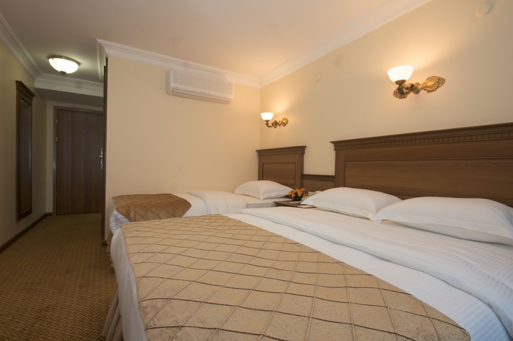 STANDARD, DOUBLE OR TWIN BED
