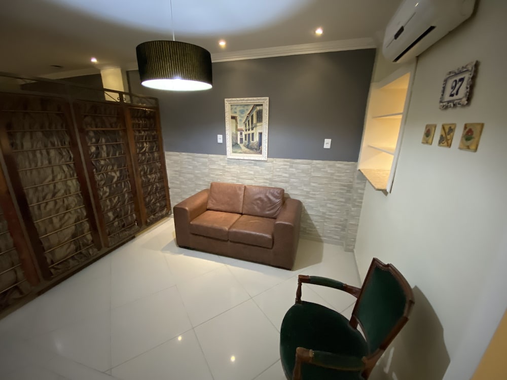 Lemes Hotel 3/50