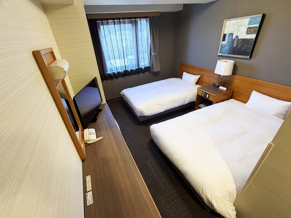 Hotel Route-Inn Nakatsugawa Inter 12/42