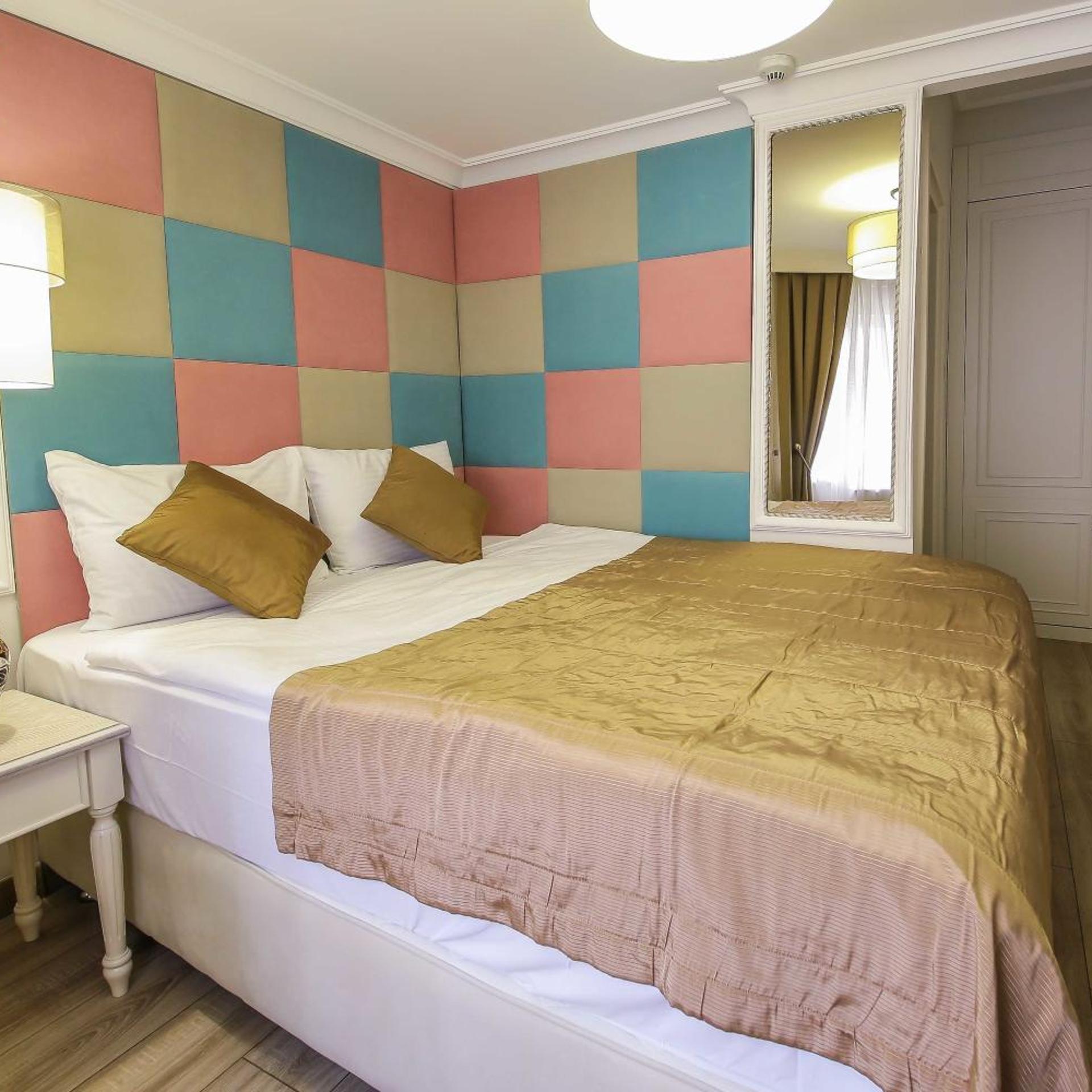 Room, Double Bed
