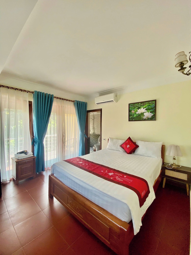 Chez Loan Hotel 13/48