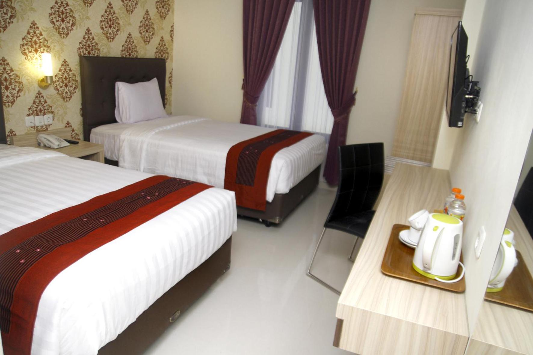 Hersya Front One Inn Surabaya 6/29