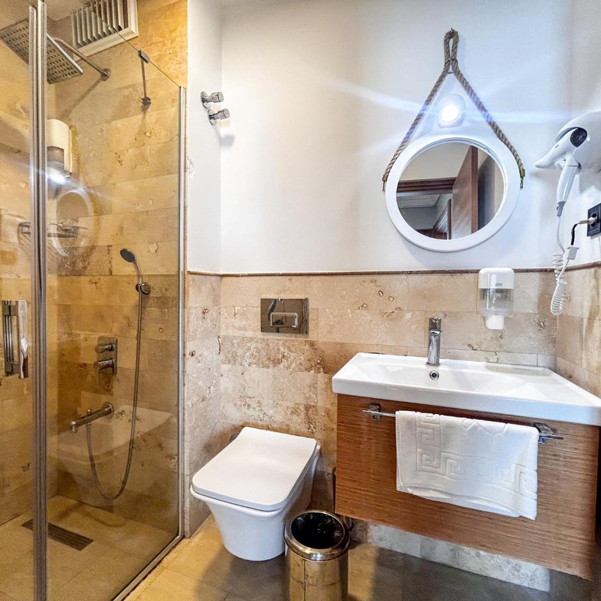 A.Emreli Suite Hotel 48/50