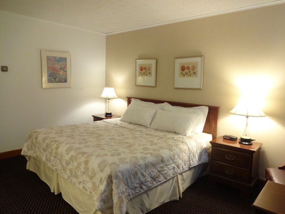 Gorham Motor Inn 22/58