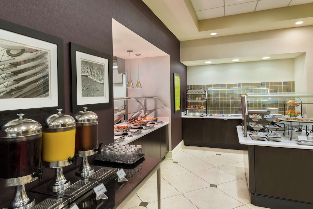 Hilton Garden Inn Tampa Airport 32/55