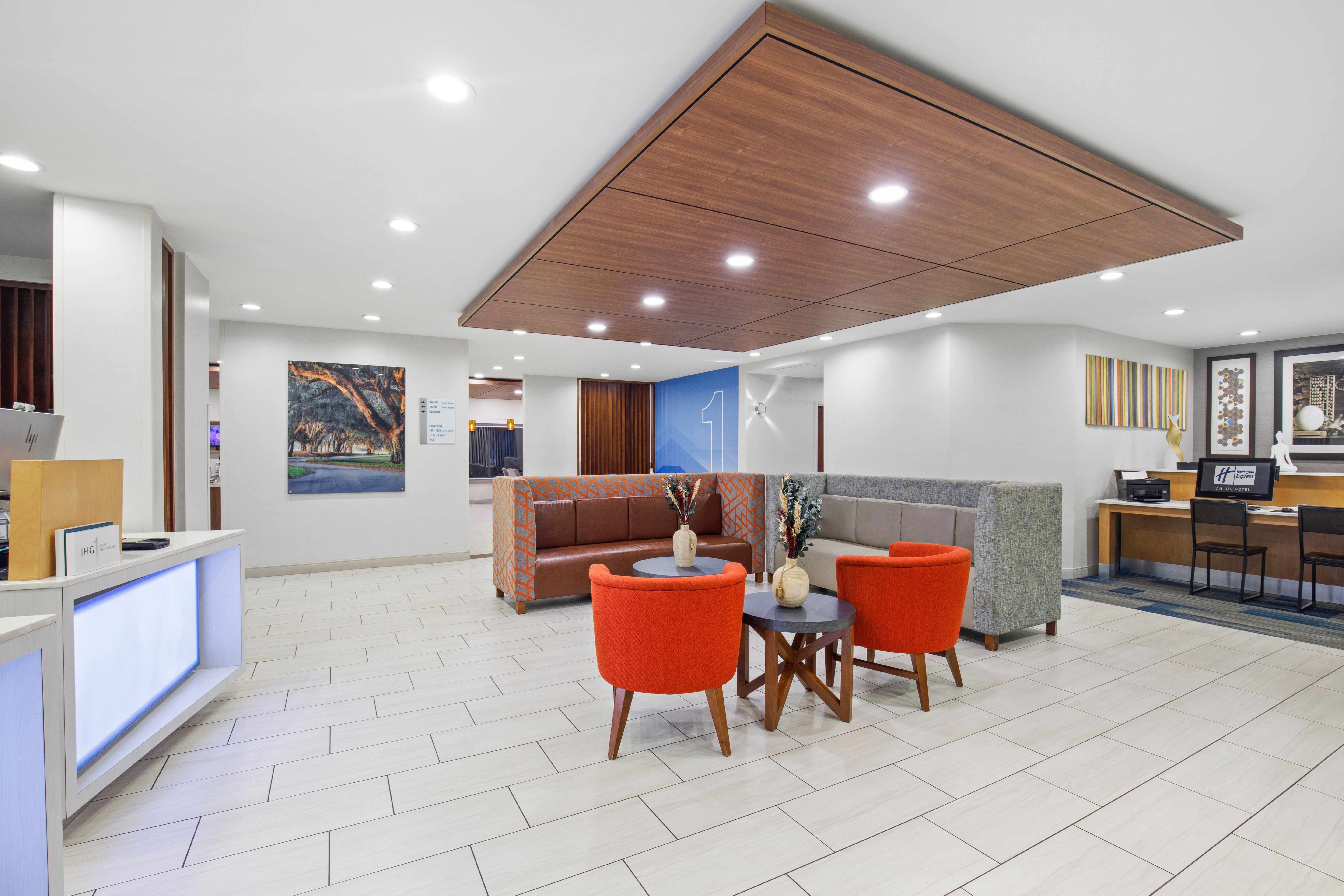Holiday Inn Express And Suites Locust Grove 24/30
