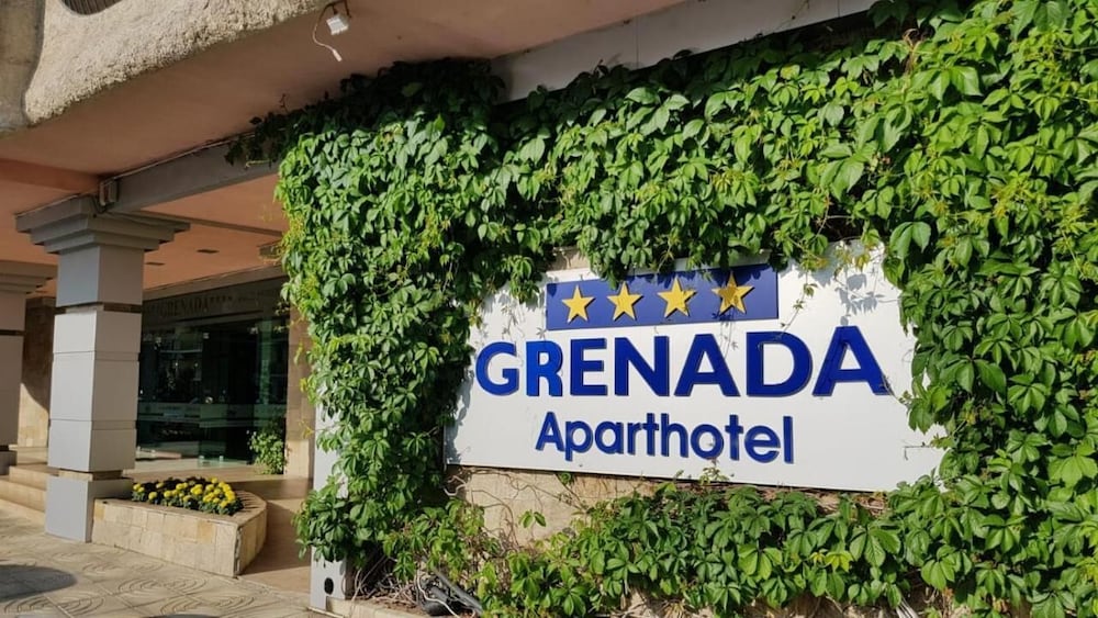 Grenada Apartments 3/51
