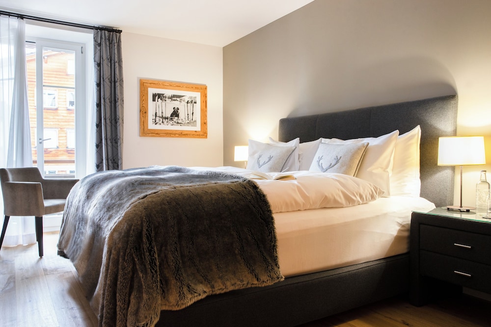 Hotel Adula 21/56