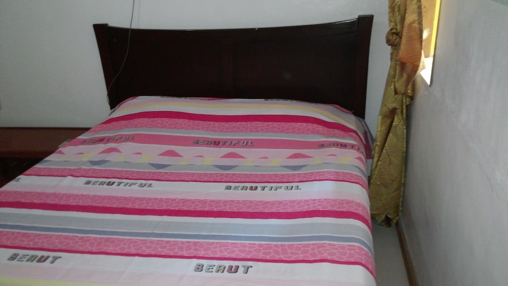 Yellow House Vacation Rental 13/23