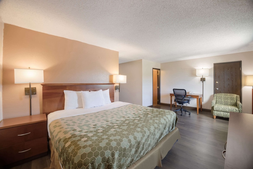 Rodeway Inn Colorado Springs 11/21
