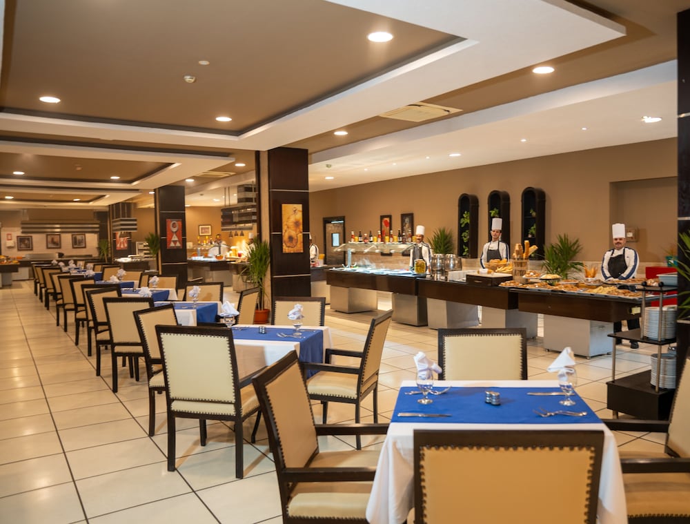 El Karma Aqua Beach Resort 43/50