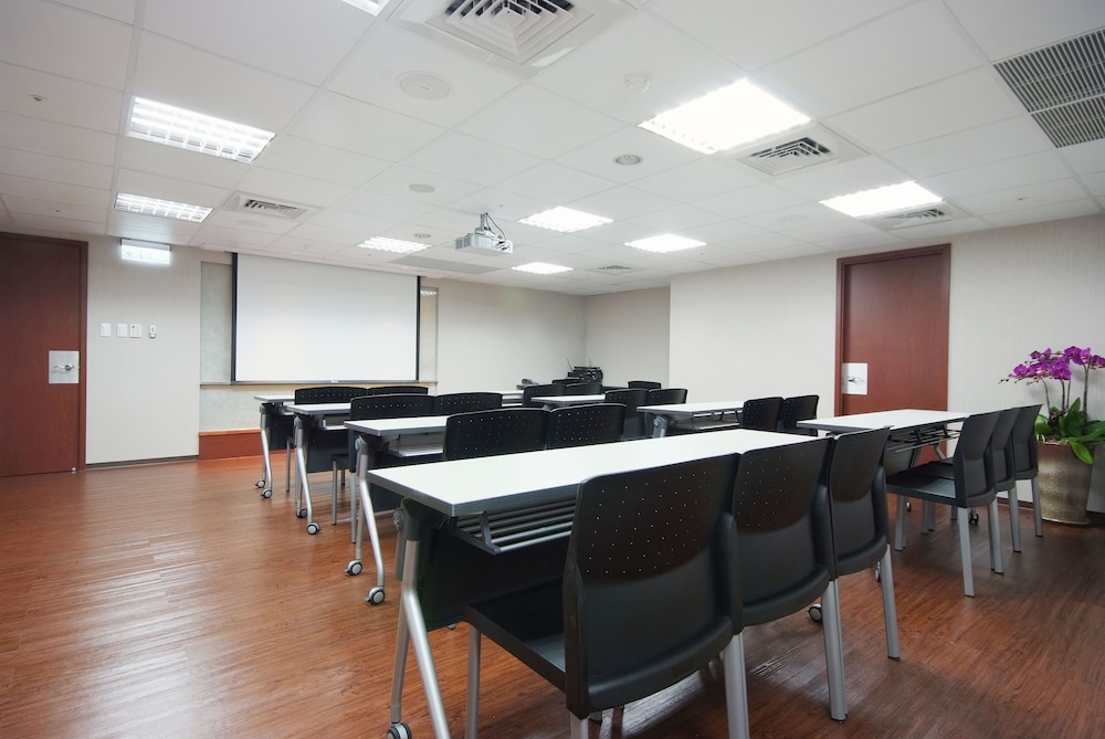 Hotel Leisure Taichung 45/54