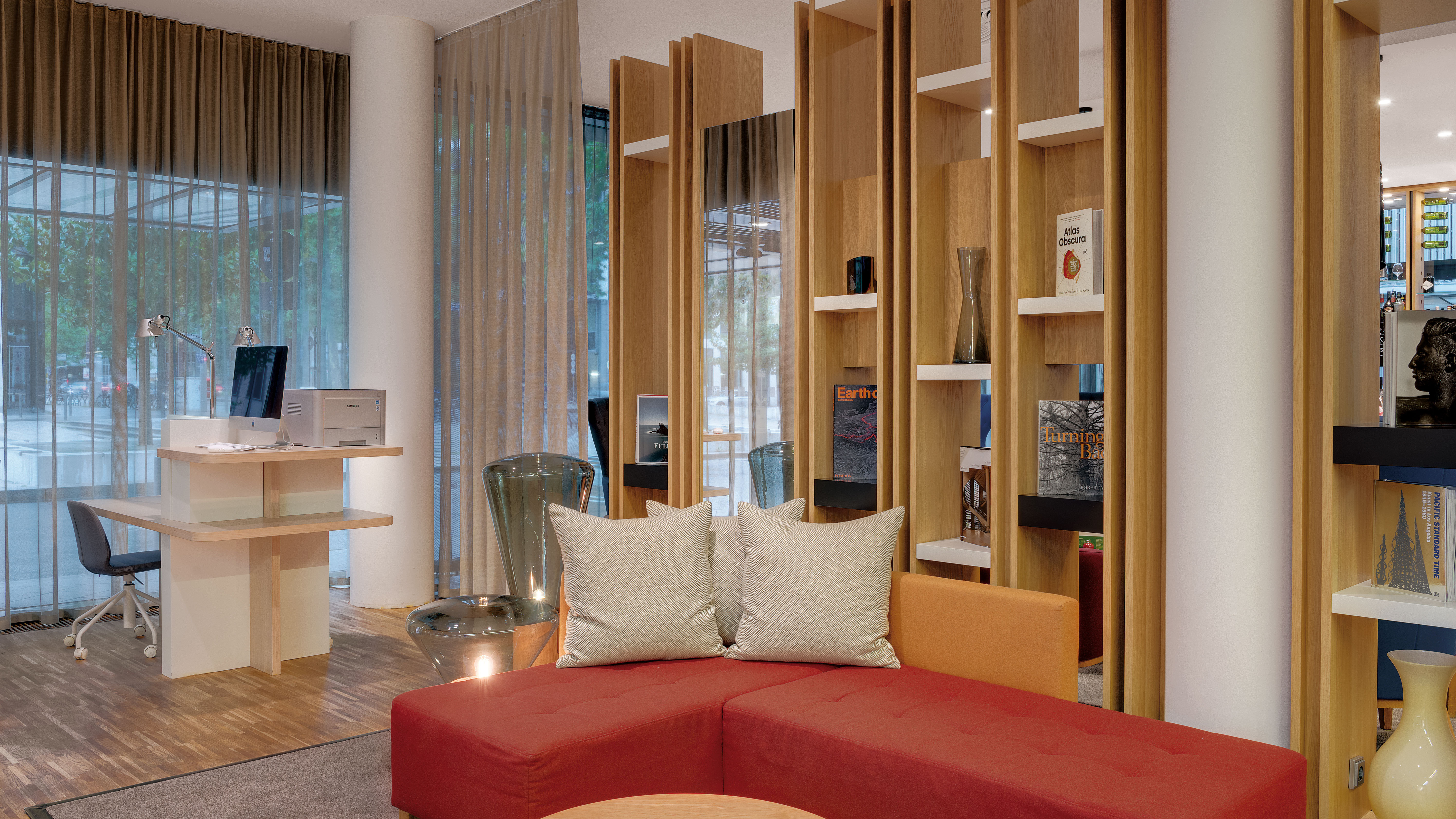 HOLIDAY INN FRANKFURT ALTE OPER 35/75
