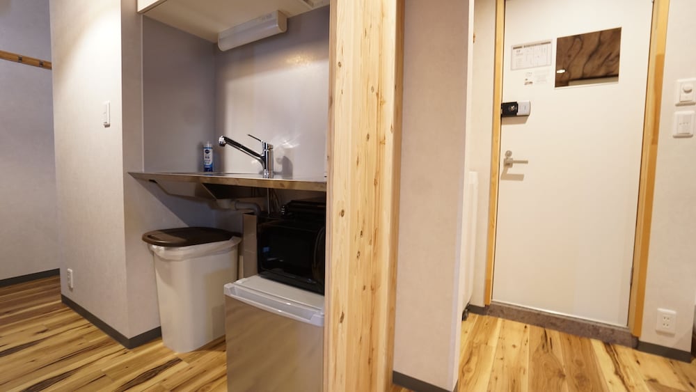 Poly Hostel Osaka 59/60