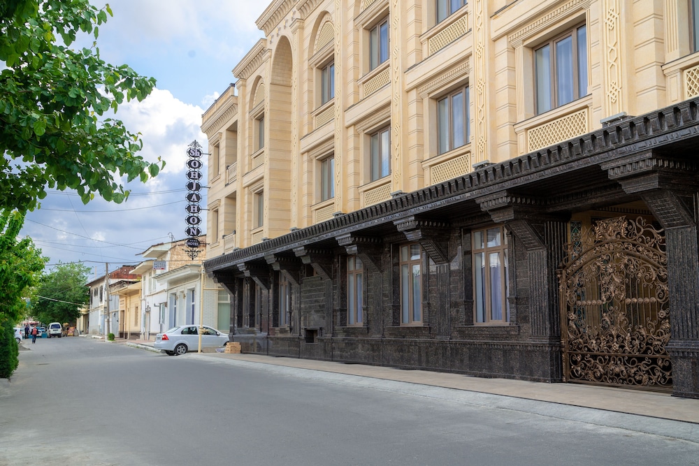 Shohjahon Palace 17/20