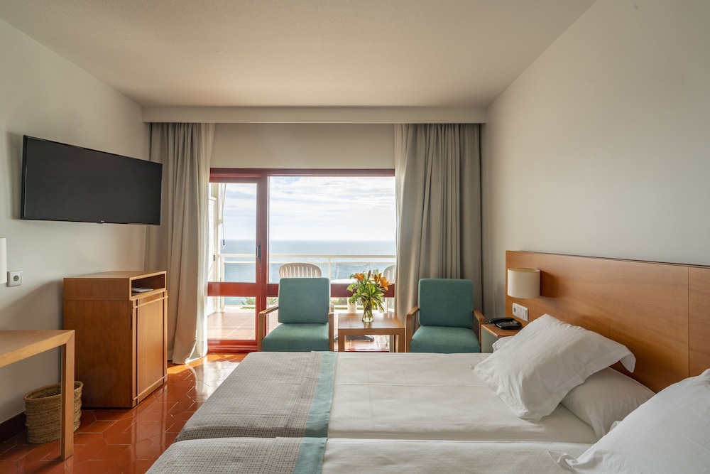 Parador De Nerja 8/50