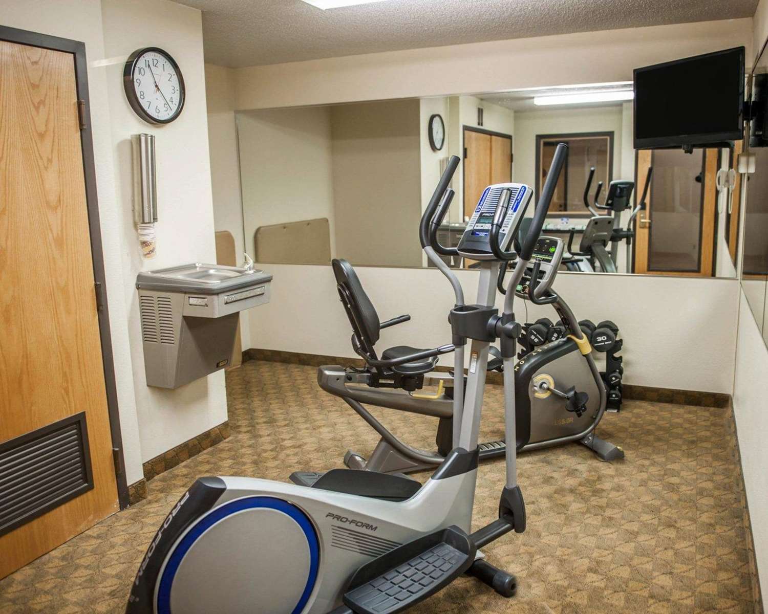 AmericInn by Wyndham Urbana Champaign University Area 3/5