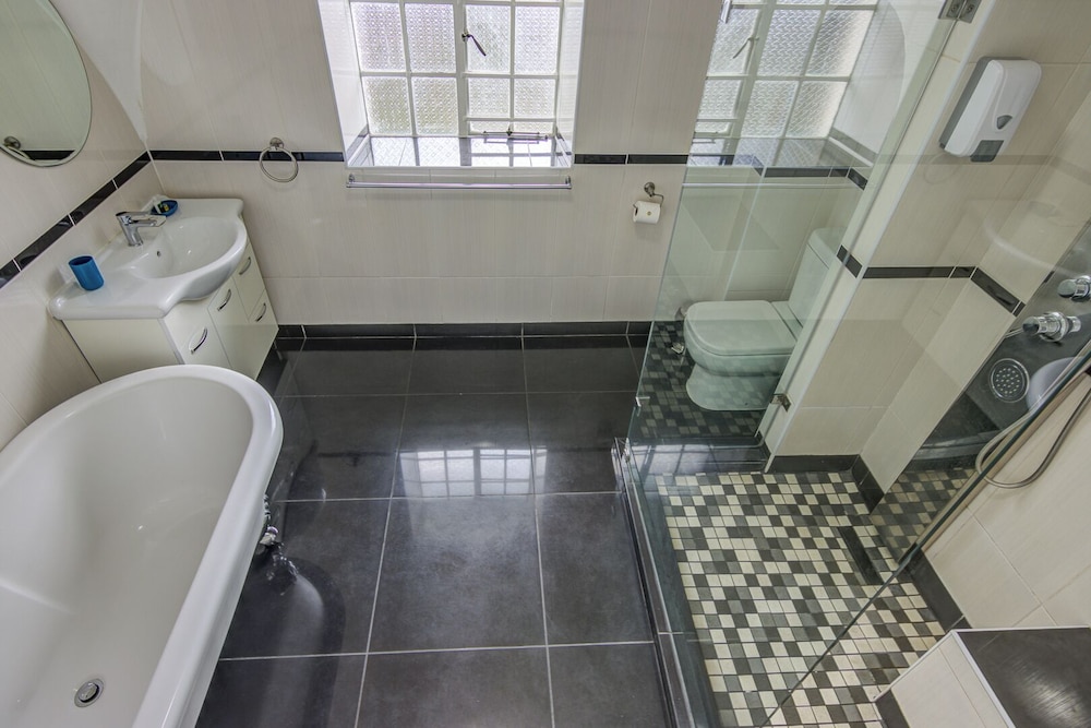 Edenvale Guest House 22/22