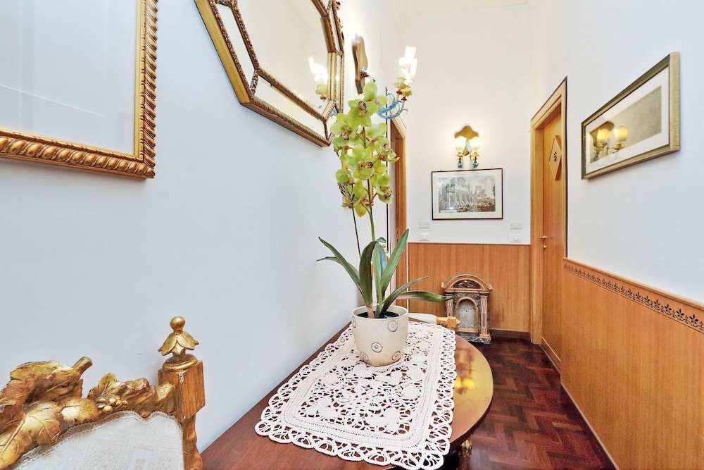 Sonnino Suite 27/59