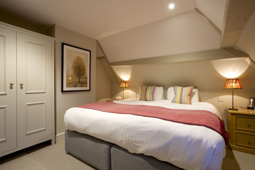 The Bell Inn New Forest 12/58
