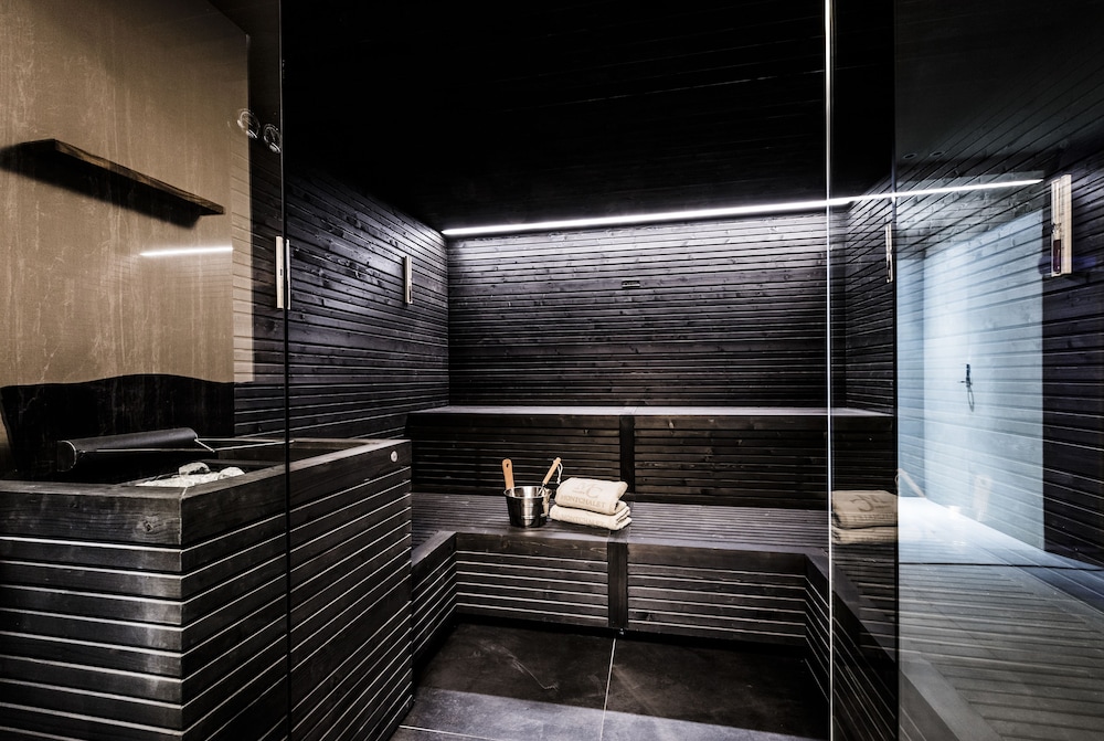 Hotel Montchalet 24/50