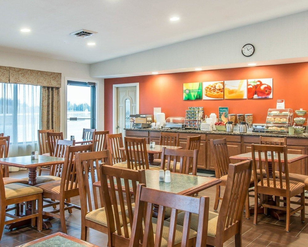 Quality Inn Gaylord MI 37/40
