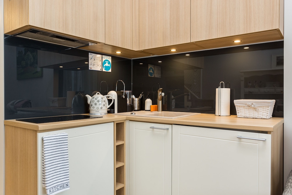Angleterre Apartments 5/50