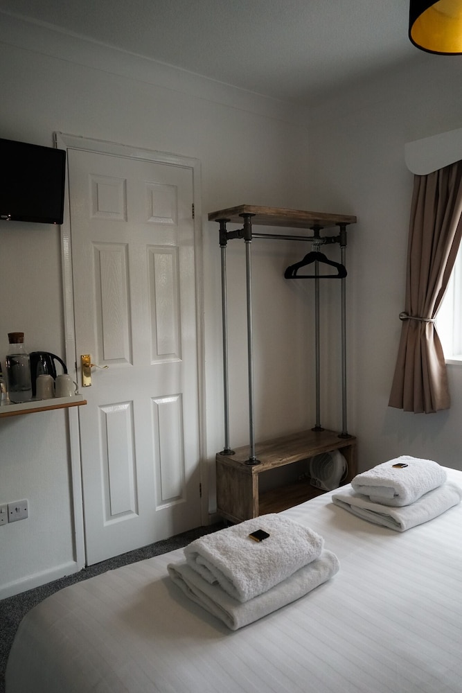 The Sandpiper Guest House 10/50