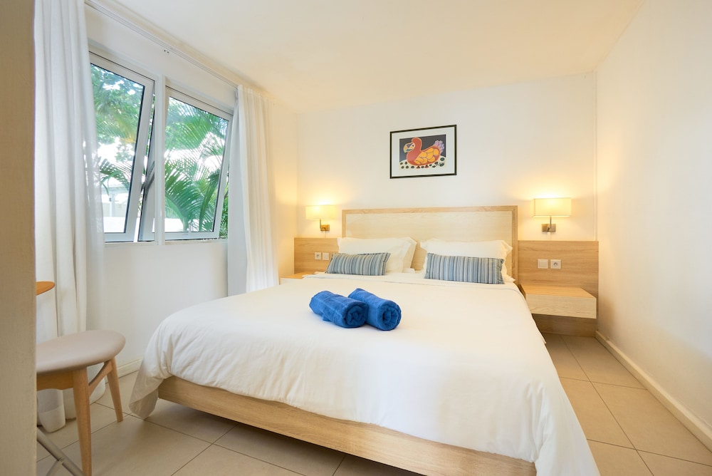 STUDIO, SUITE, KING BED, BEACH FRONT, SEA VIEW