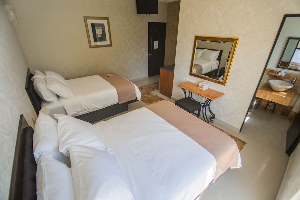 STANDARD, DOUBLE BED