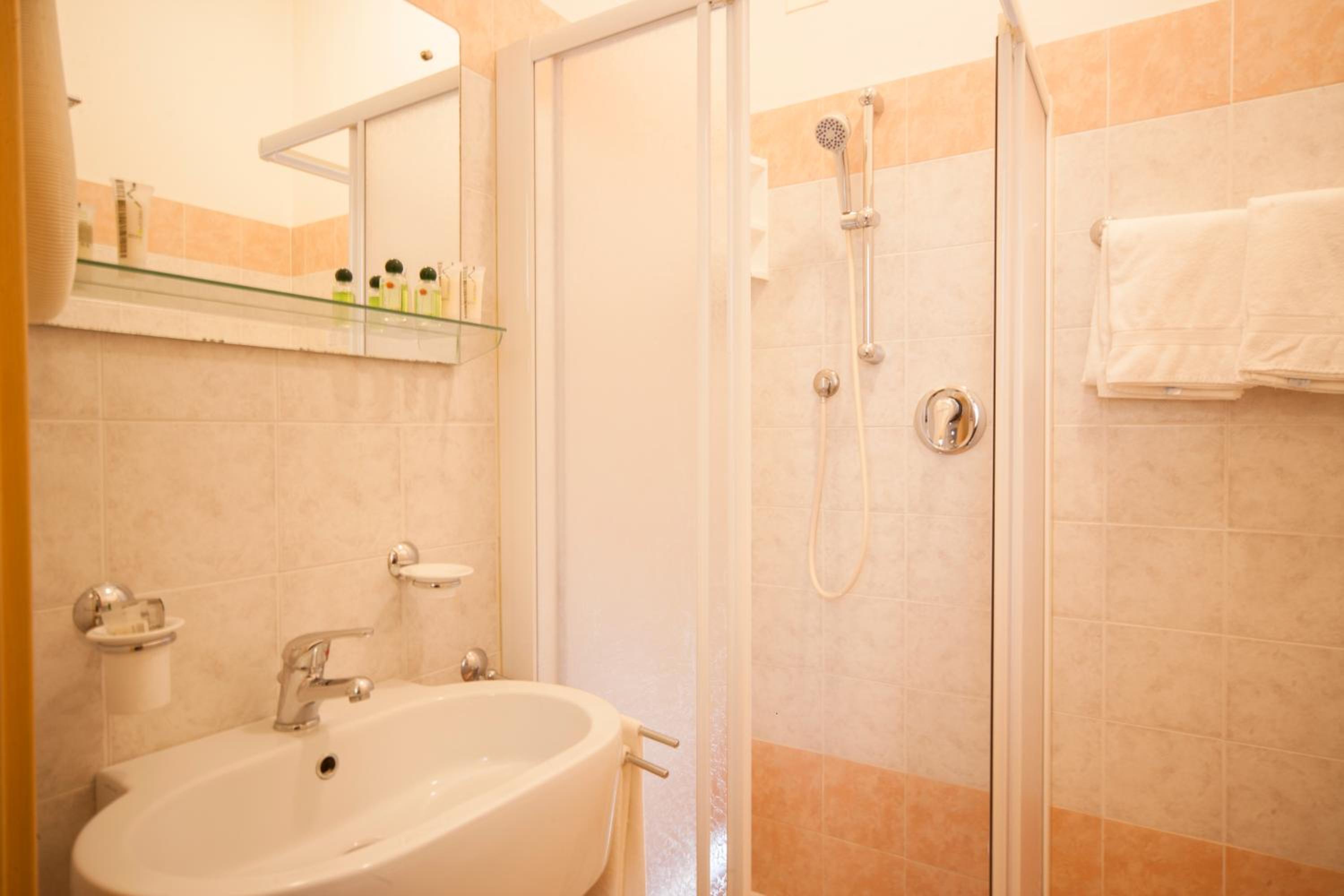 Hotel Ricchi 48/50