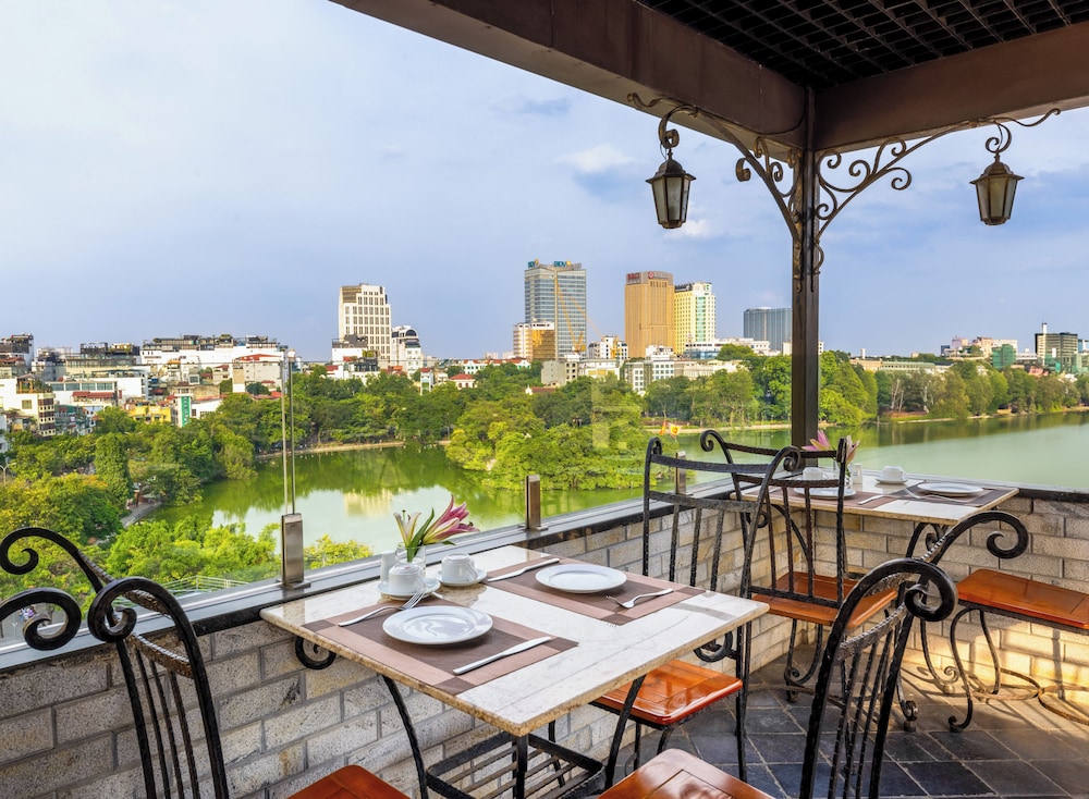 CENTRE POINT HANOI HOTEL 52/62