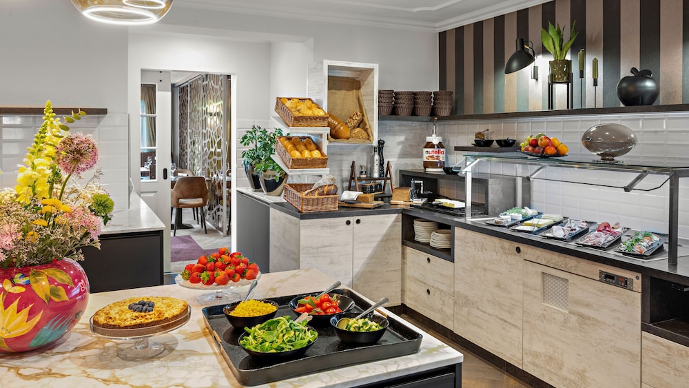 Hotel Tiek 34/50