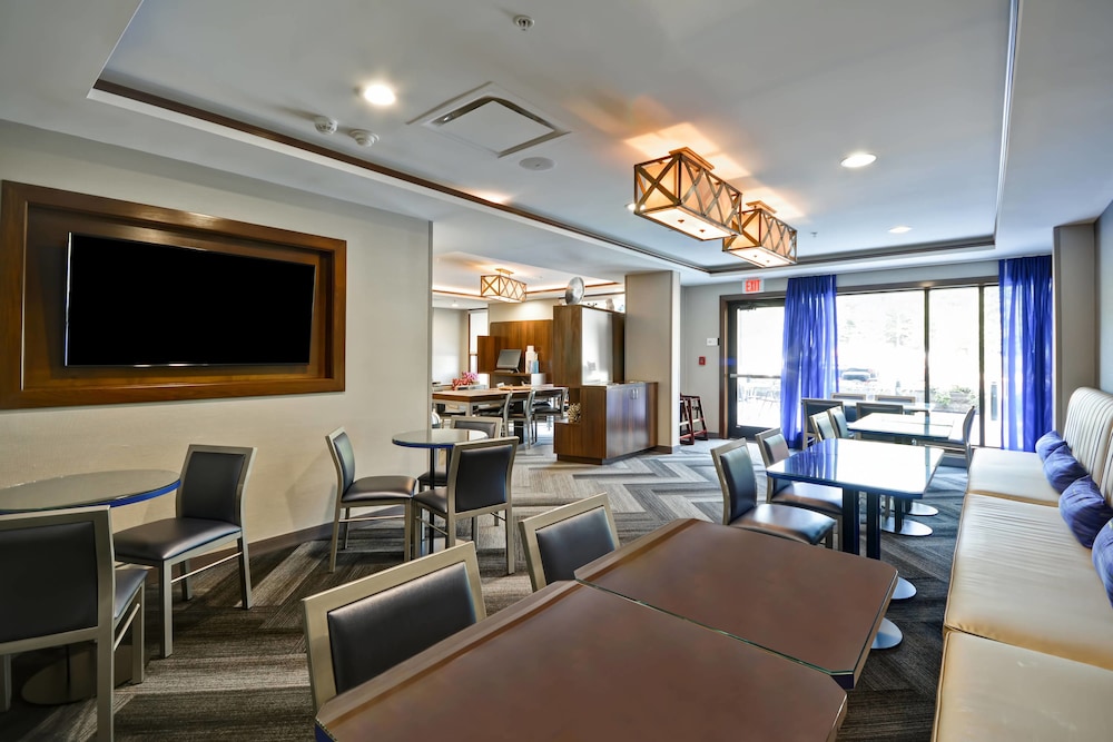 TOWNEPLACE SUITES DOVER ROCKAWAY 37/46