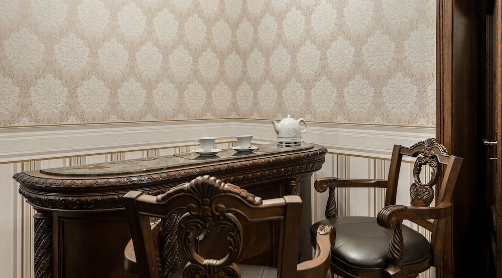 Exclusive Royal Apartments 2/34