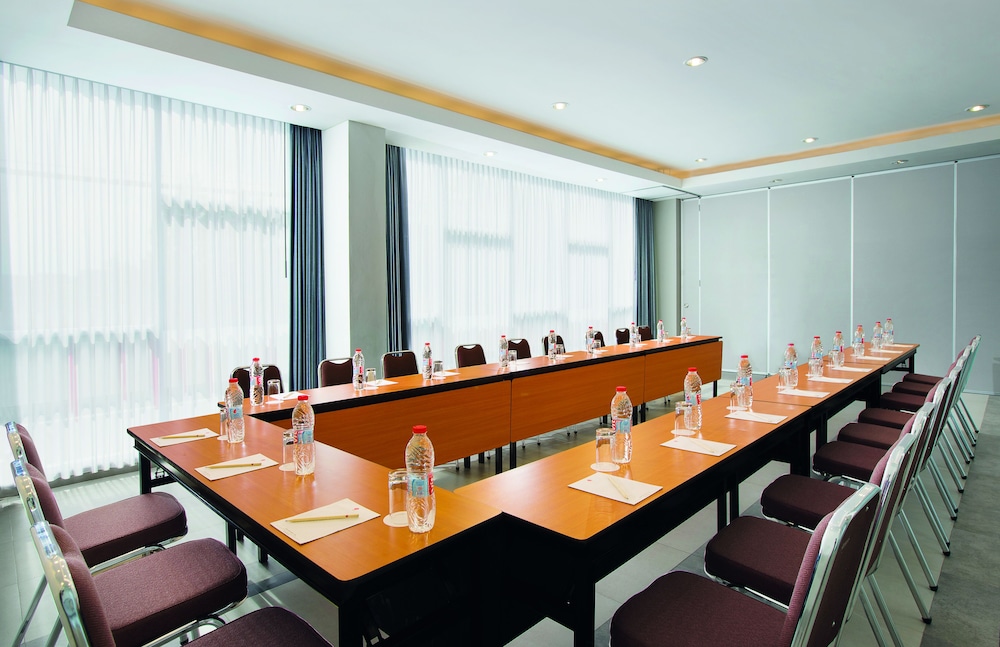 Hotel Amaris Darmo 37/40