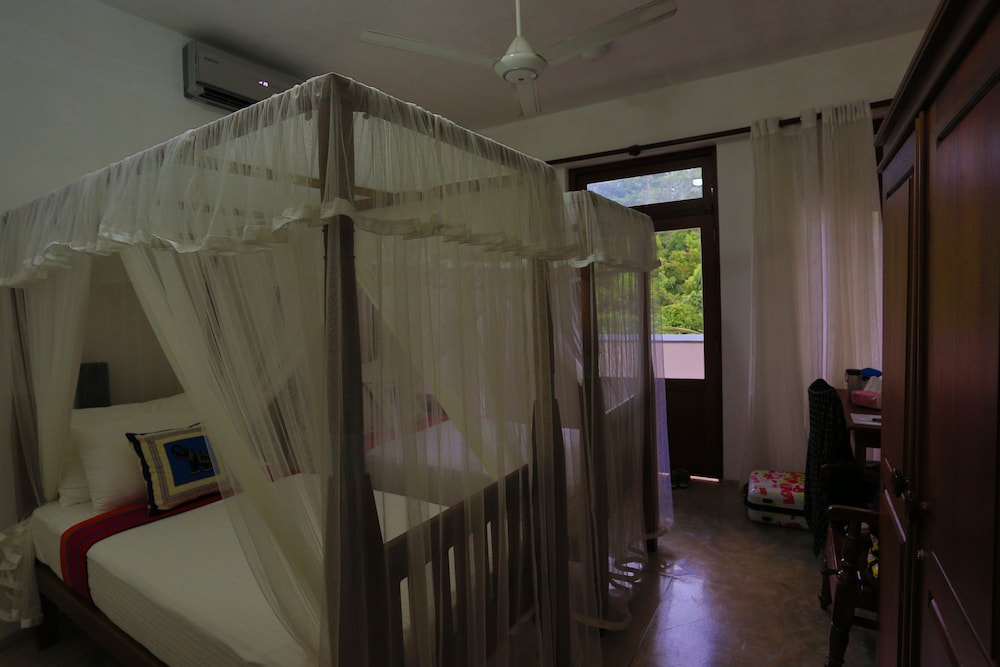 Hanthana House 46/72