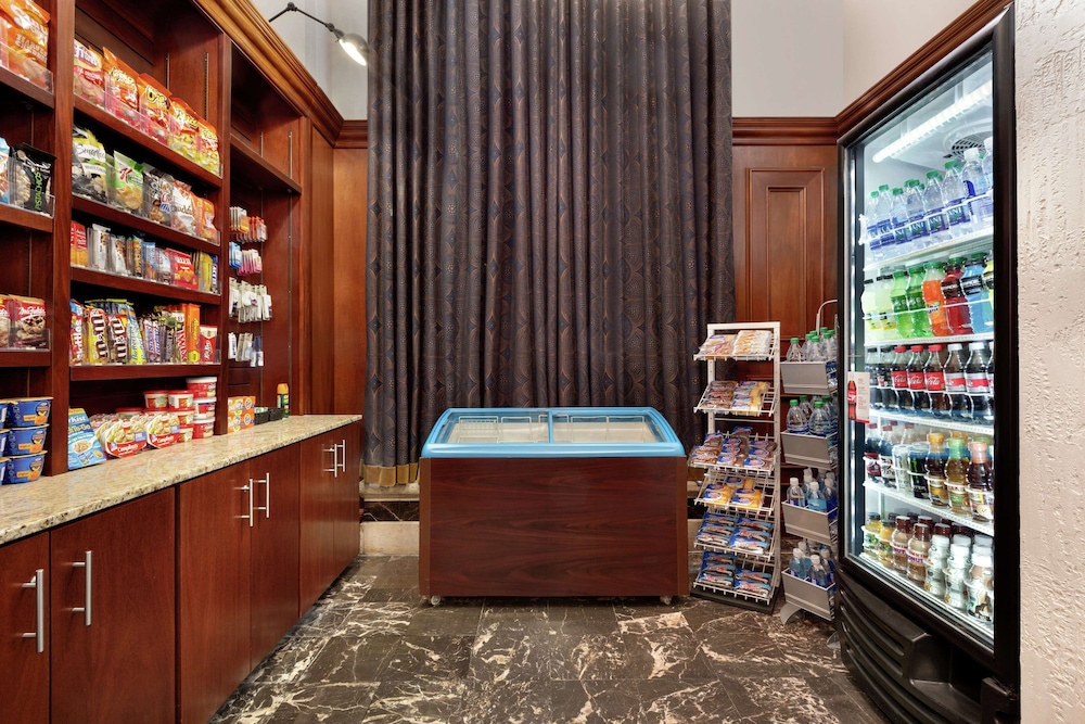 The Signature Suites 50/67