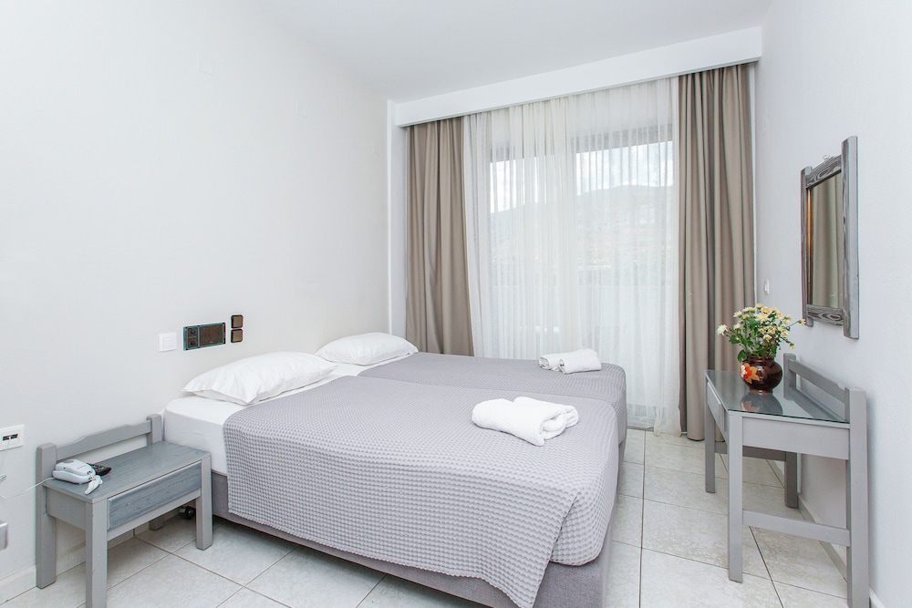 Hermes Hotel Malia 28/46