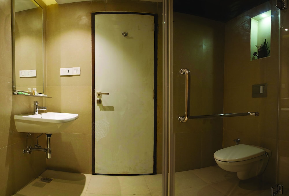 Urvashi Residency 12/43