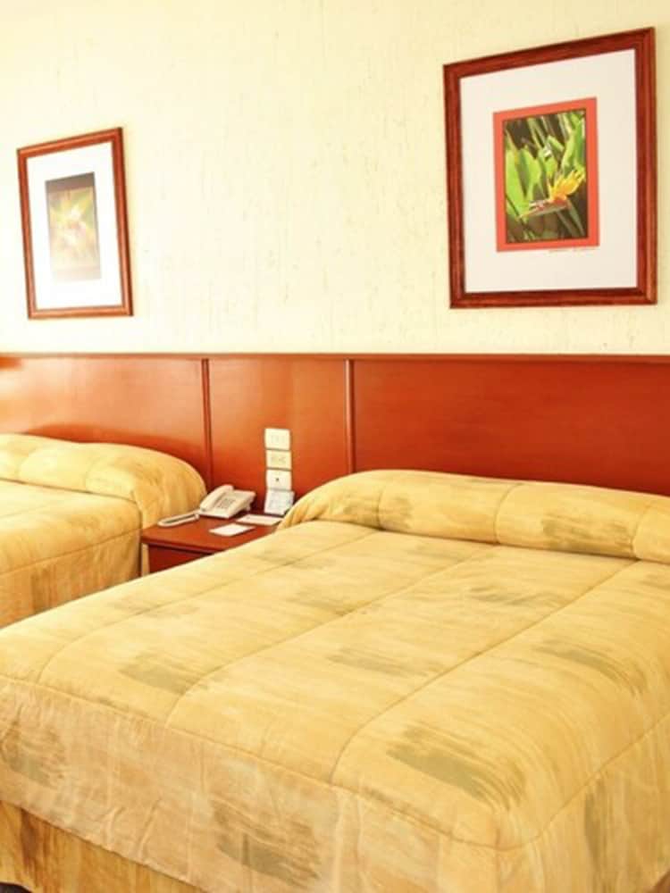 Hotel Marcella Clase Ejecutiva 9/28