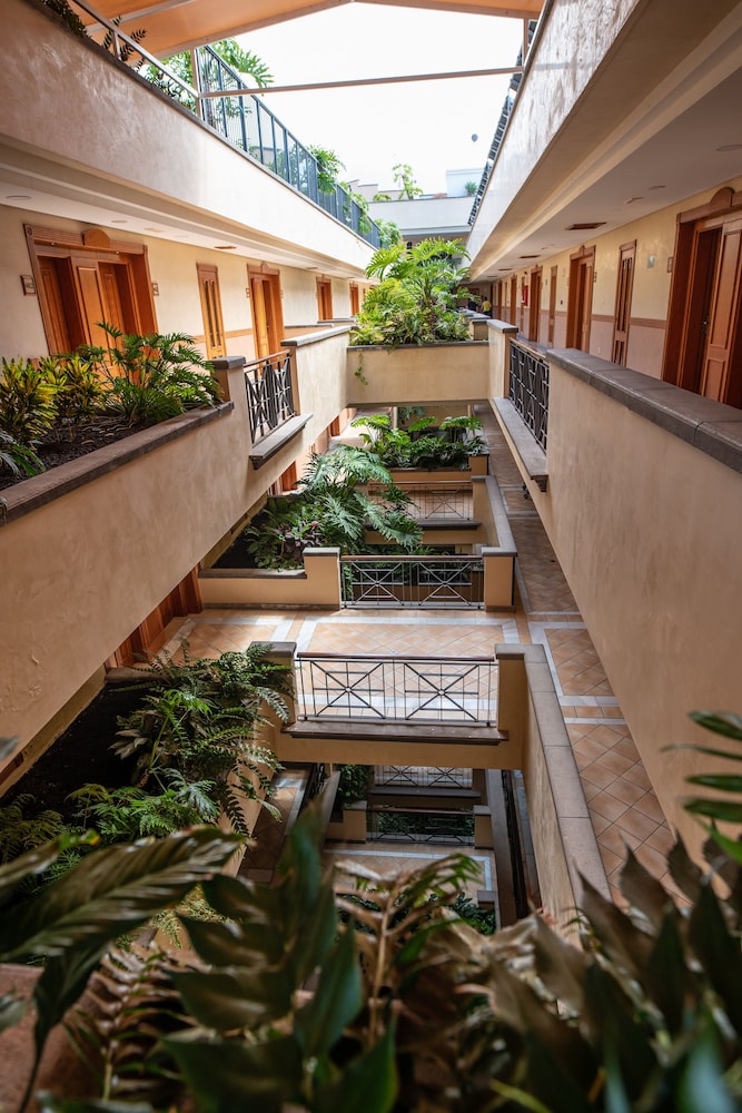 Gf Gran Costa Adeje Formerly Costa Adeje Gran Hotel 47/50