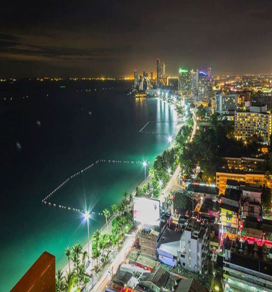 Punyapha Place Pattaya Beach 68/69