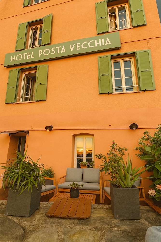 Hotel Posta Vecchia 4/84