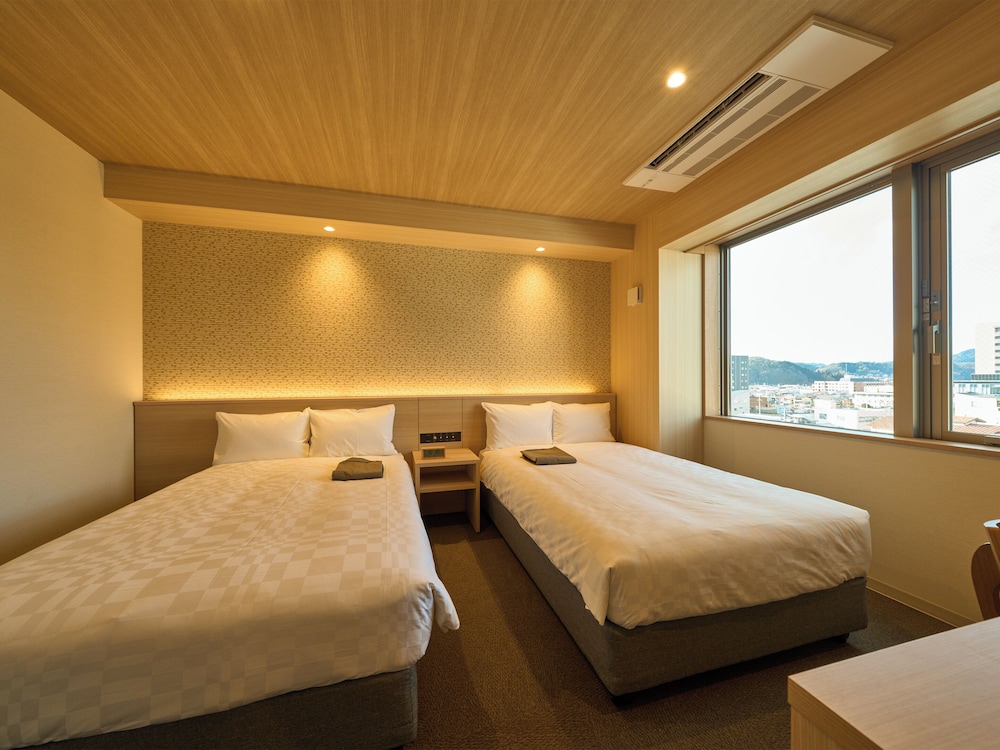 SUPERIOR, TWIN BEDS