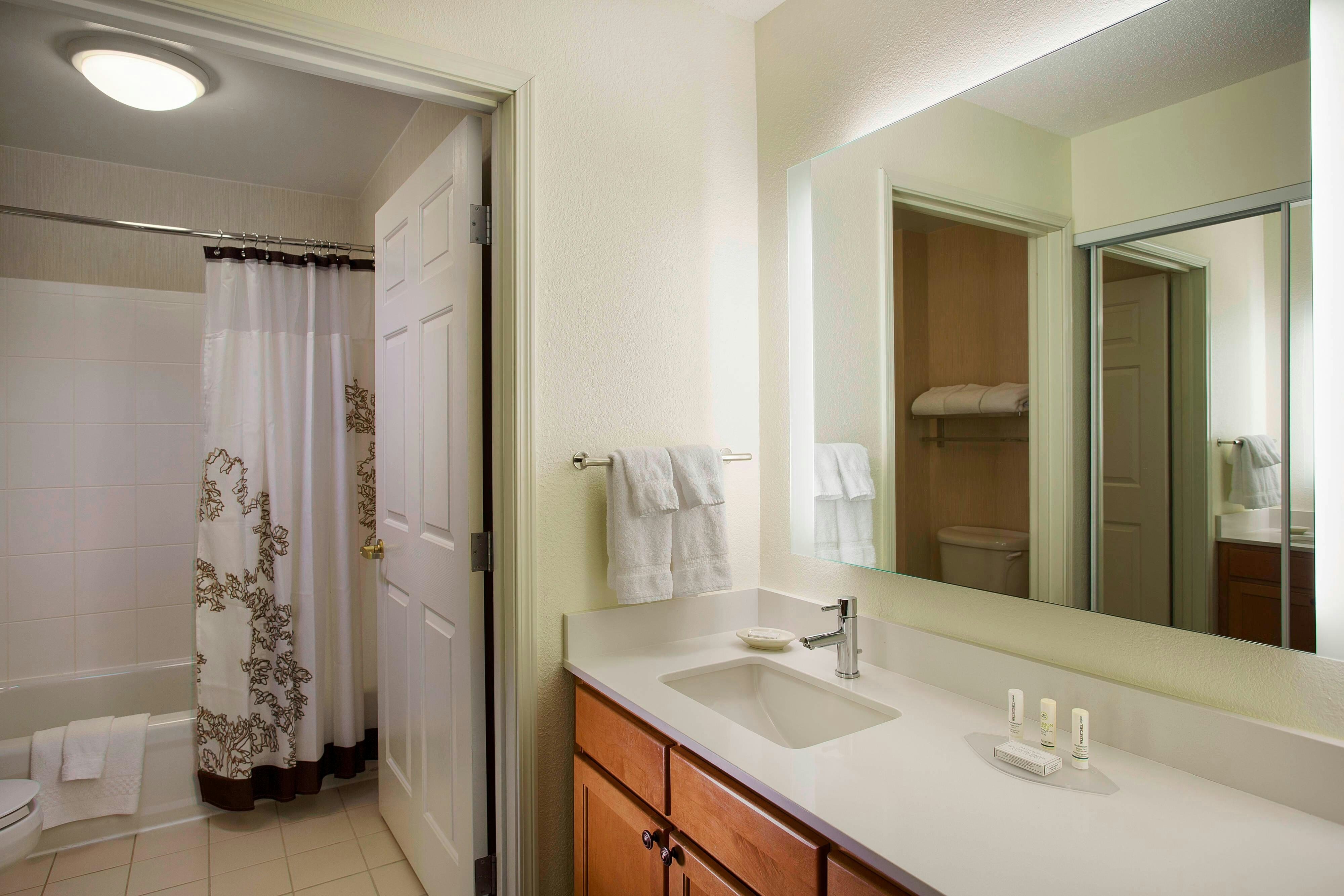 Residence Inn Detroit Novi 21/22